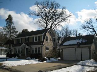347 Park Ter SE, Cedar Rapids, IA 52403