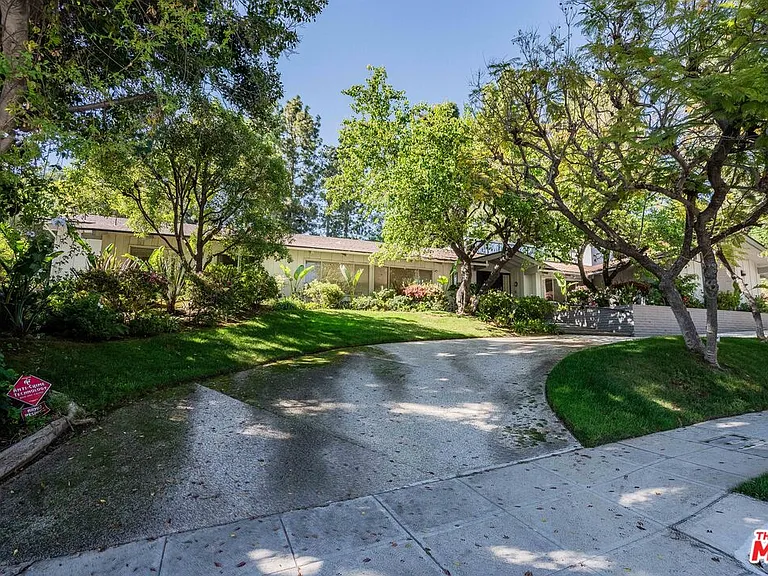 811 N Hillcrest Rd — Photo 38