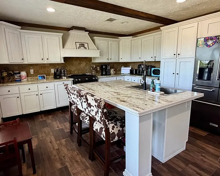 4376 Lee Road 391 — Photo 9