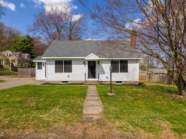 18 Highland St, Boylston, MA 01505