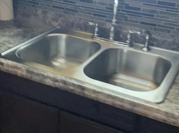 108 Reeve St, Dunmore, PA 18512