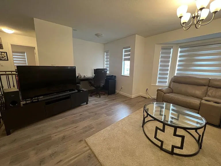 23422 Sandpiper Ave #UPPER — Photo 9