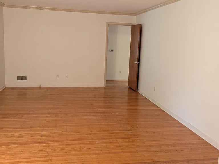 8242 Forest Ln — Photo 4