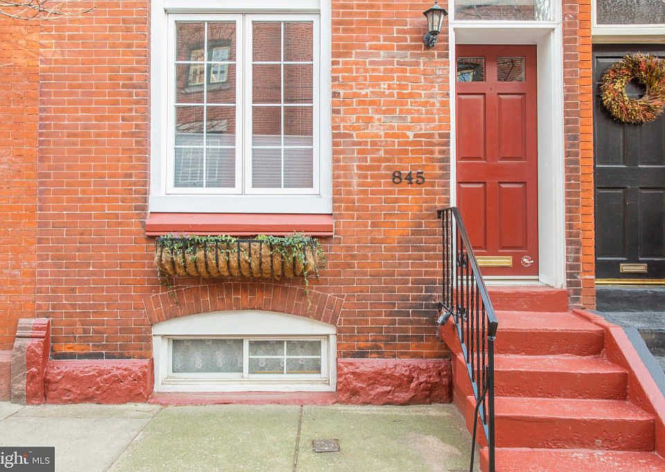 1st image of 845 N Newkirk St
