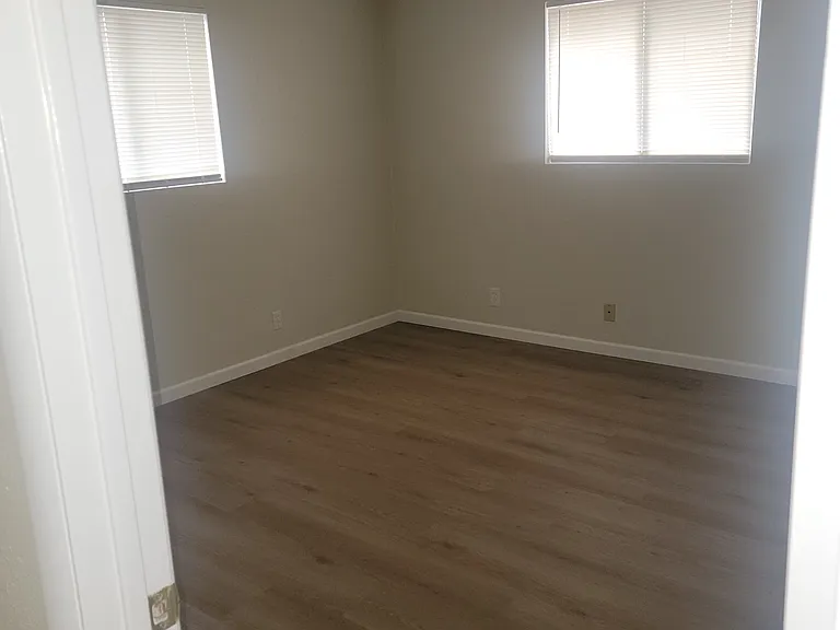 416 E Forest Dr — Photo 8