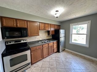 909 Chatham Rd #14C, Springfield, IL 62704