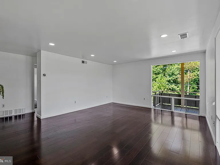 7170 Donnell Pl #C1 — Photo 12