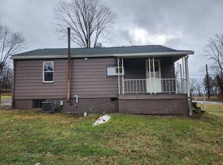 127 Meiter Dr, Beaver Falls, PA 15010
