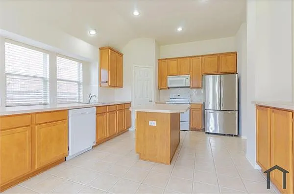 6701 Marquett Dr — Photo 9