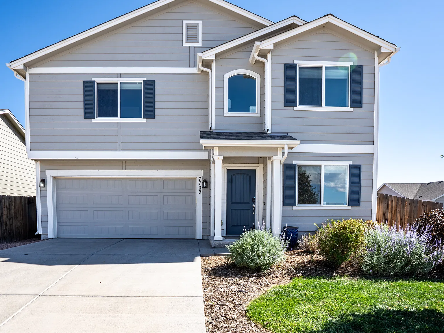 3 bed, 2266 sqft, $3,100 — Photo 1