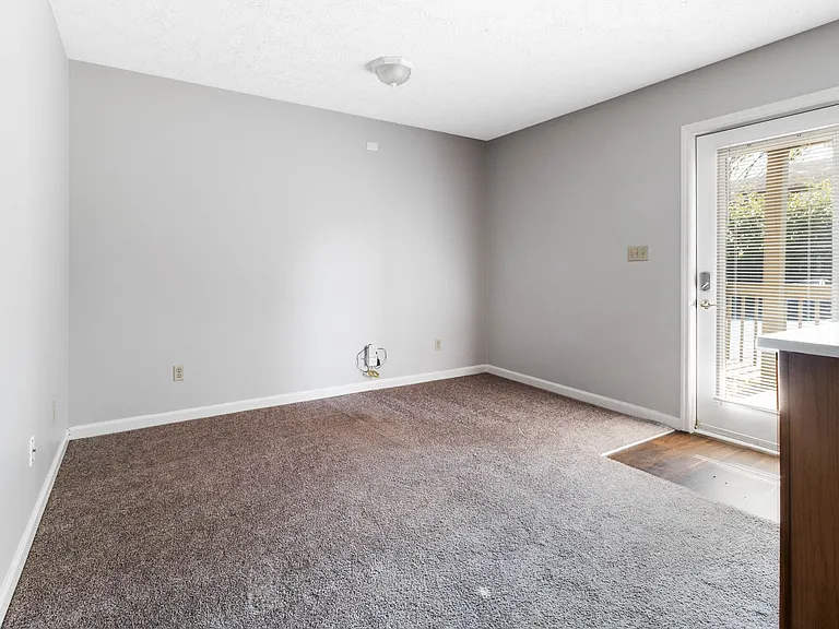 Eagle Creek Townhomes — Photo 17