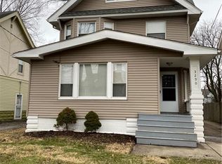 3290 W 95th St, Cleveland, OH 44102