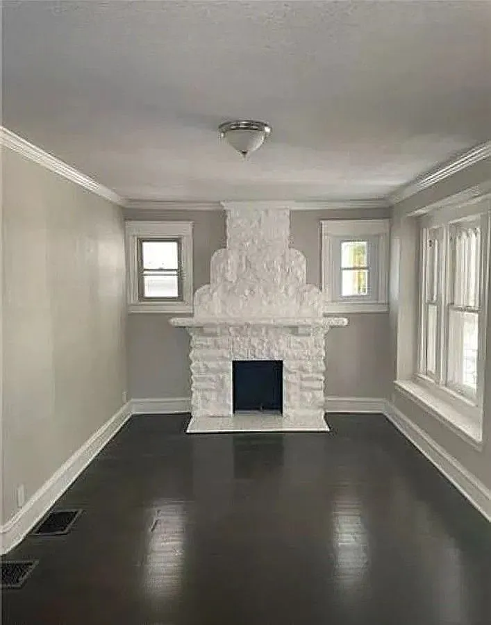 2 bed, 1305 sqft, $995 — Photo 1