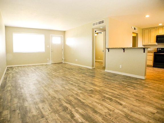 2nd image of 6720 E Vernon Ave