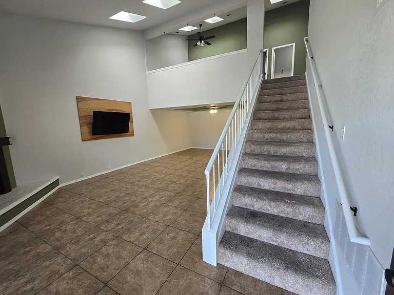 10800 Pennyback Park Dr NE — Photo 4