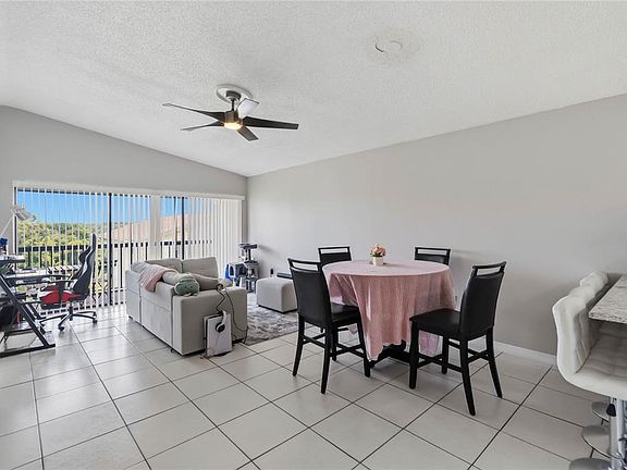 3rd image of 1064 LOTUS PARKWAY #941