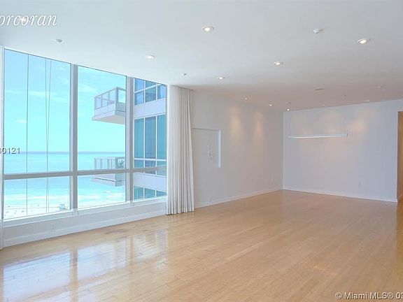 4th image of 100 S Pointe Dr APT 1610