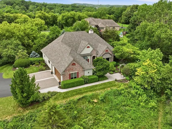 W330S1417 County Road C, Delafield, WI 53018