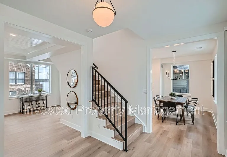 3701 N Steele St — Photo 2