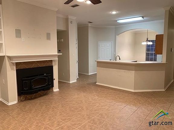 4th image of 1905 Waterton Cir