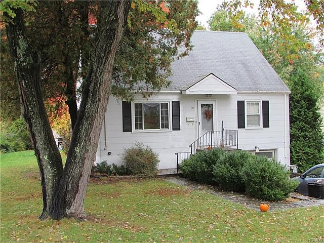 1st image of 26 Crest View Ave