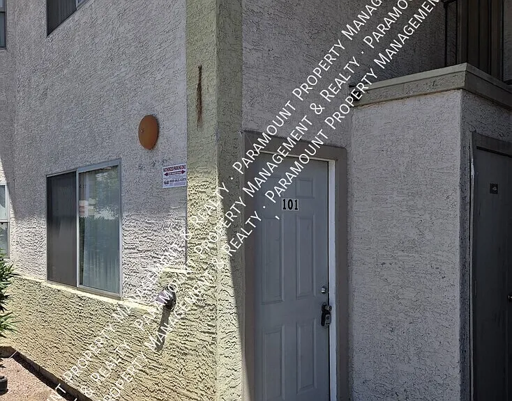 7136 N 27th Ave #101 — Photo 3