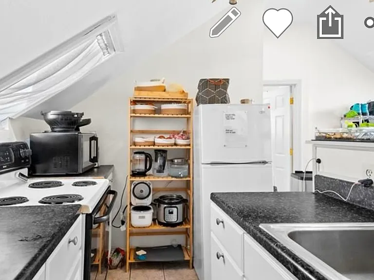 110 Pleasant St #3 — Photo 4