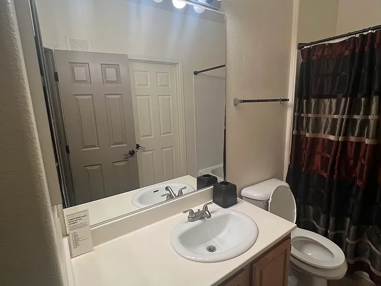8555 W Russell Rd #2001 — Photo 11