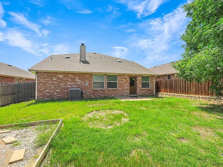 13262 Cleburne Dr — Photo 29