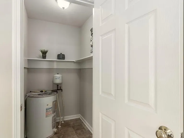 605 Primitive St — Photo 18