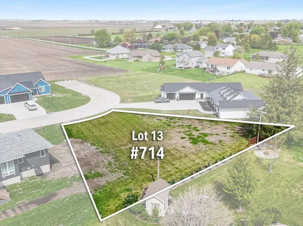 714 Westview Dr, Dysart, IA 52224