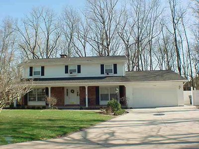 2523 Carriage Ln, Charleston, IL, 61920