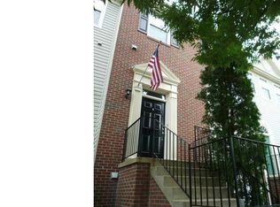 47578 Comer Sq, Sterling, VA 20165