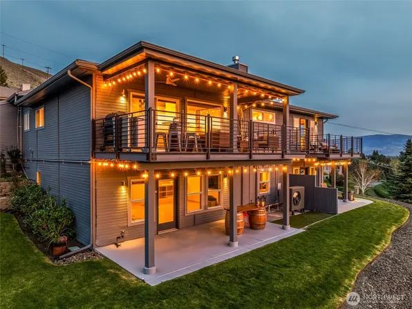521 23rd Street NE, East Wenatchee, WA 98802