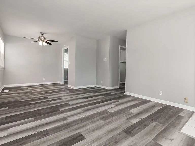 1209 S 45th St — Photo 5