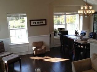 323 Bay Tree Cir #323, Vernon Hills, IL 60061