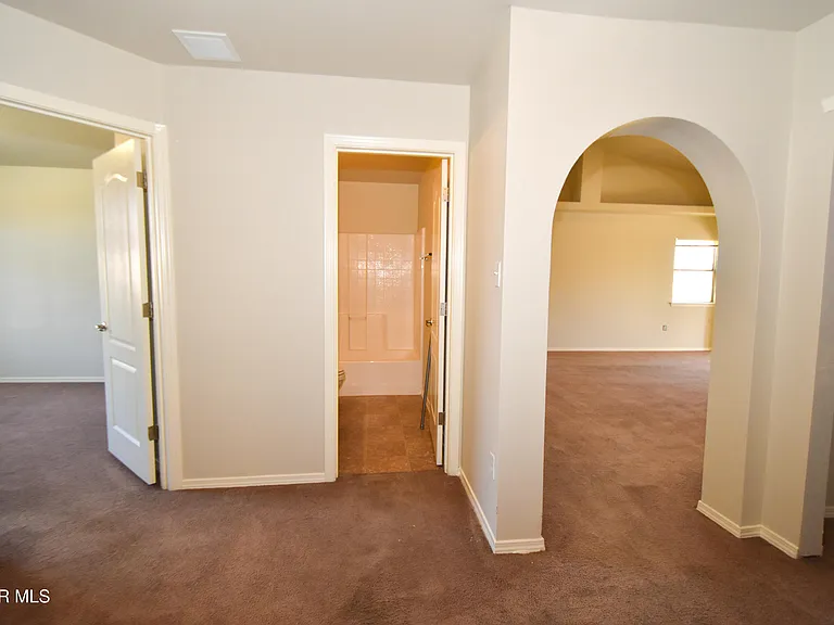 2508 Sparrow Point St — Photo 19