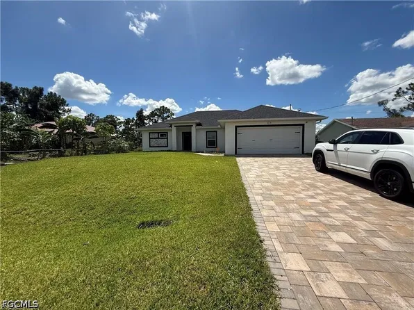819 Alvin Ave, Lehigh Acres, FL 33971