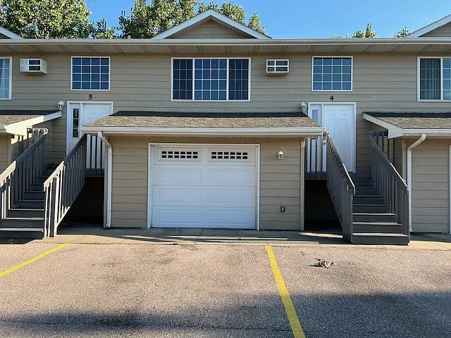 4131 Parkview Dr #1