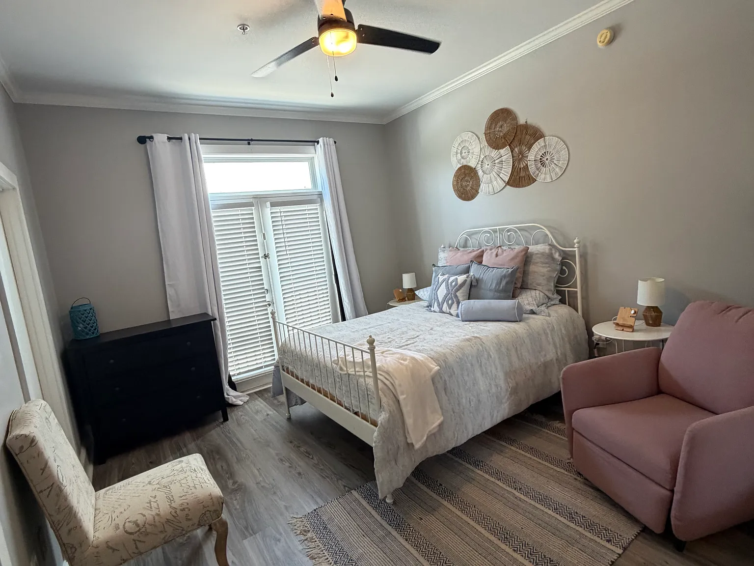 2 bed, 795 sqft, $1,600 — Photo 3