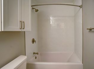 2806 Arbor Dr APT 2, Madison, WI 53711