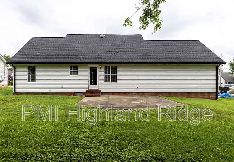 2414 Lismore Dr — Photo 4