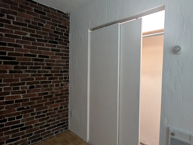 23 Harris St #3 — Photo 9