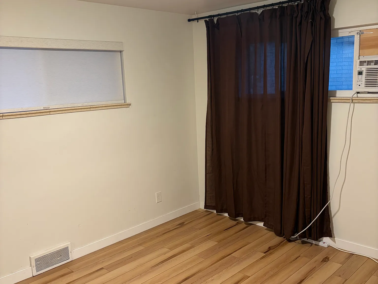 3 bed, 1100 sqft, $2,600 — Photo 4