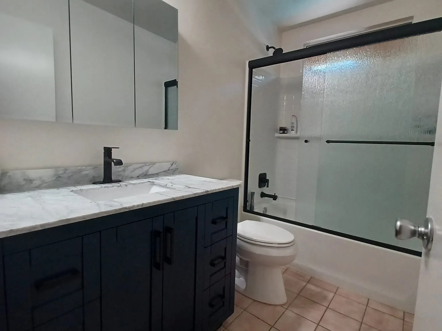 4 bed, 1650 sqft, $4,200 — Photo 2