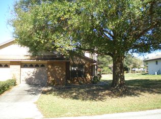 722 Highland Gardens Ln, Lakeland, FL 33813
