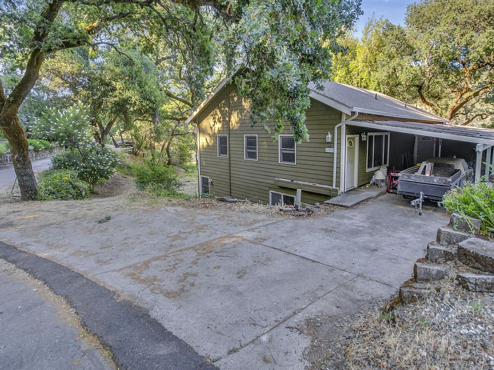 1st image of 19880 Oakmont Dr