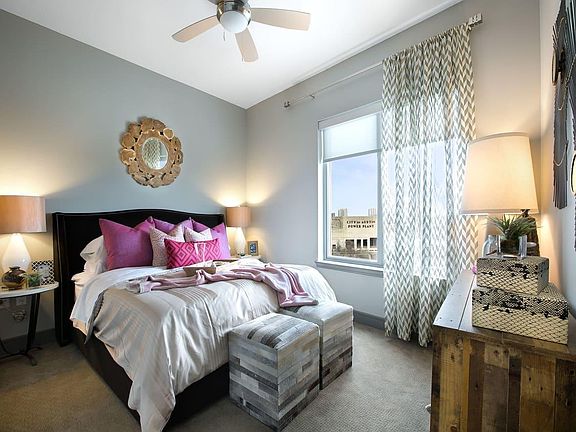 4th image of 222 West Ave #14L