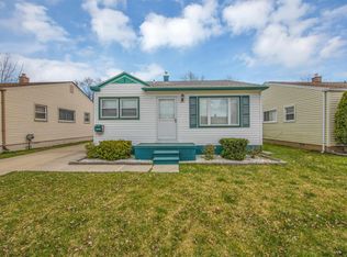 22434 Hillock Ave, Warren, MI 48089