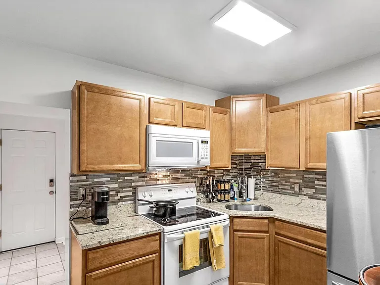 5527 Pulaski Ave #1 — Photo 7